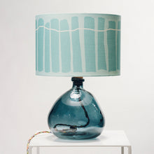 Llwythwch y ddelwedd i wyliwr yr Oriel, Lamp Gwydr Glas Bach Wedi'i Ail-gylchu - efo unrhyw lampshêd Crawia, Heli neu retro