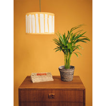 Llwythwch y ddelwedd i wyliwr yr Oriel, Lampshêd Crawia Mwstard