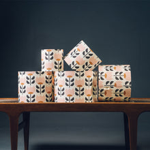 Load image into Gallery viewer, Pink Tulip Retro Lampshade