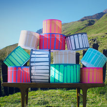 Llwythwch y ddelwedd i wyliwr yr Oriel, Lampshêd Crawia Pinc ac Oren